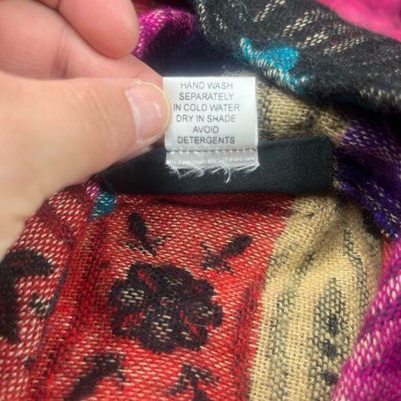 Pyramid Collection Hooded Cape Size OS MSY Black Multi Boho Embroidered Ethnic - Picture 4 of 8